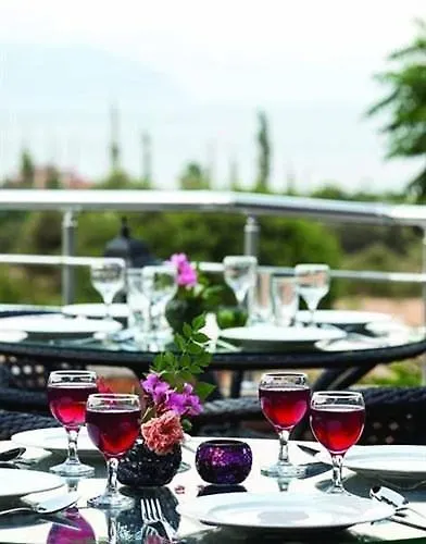 Kumlubuek Ξενοδοχείο *